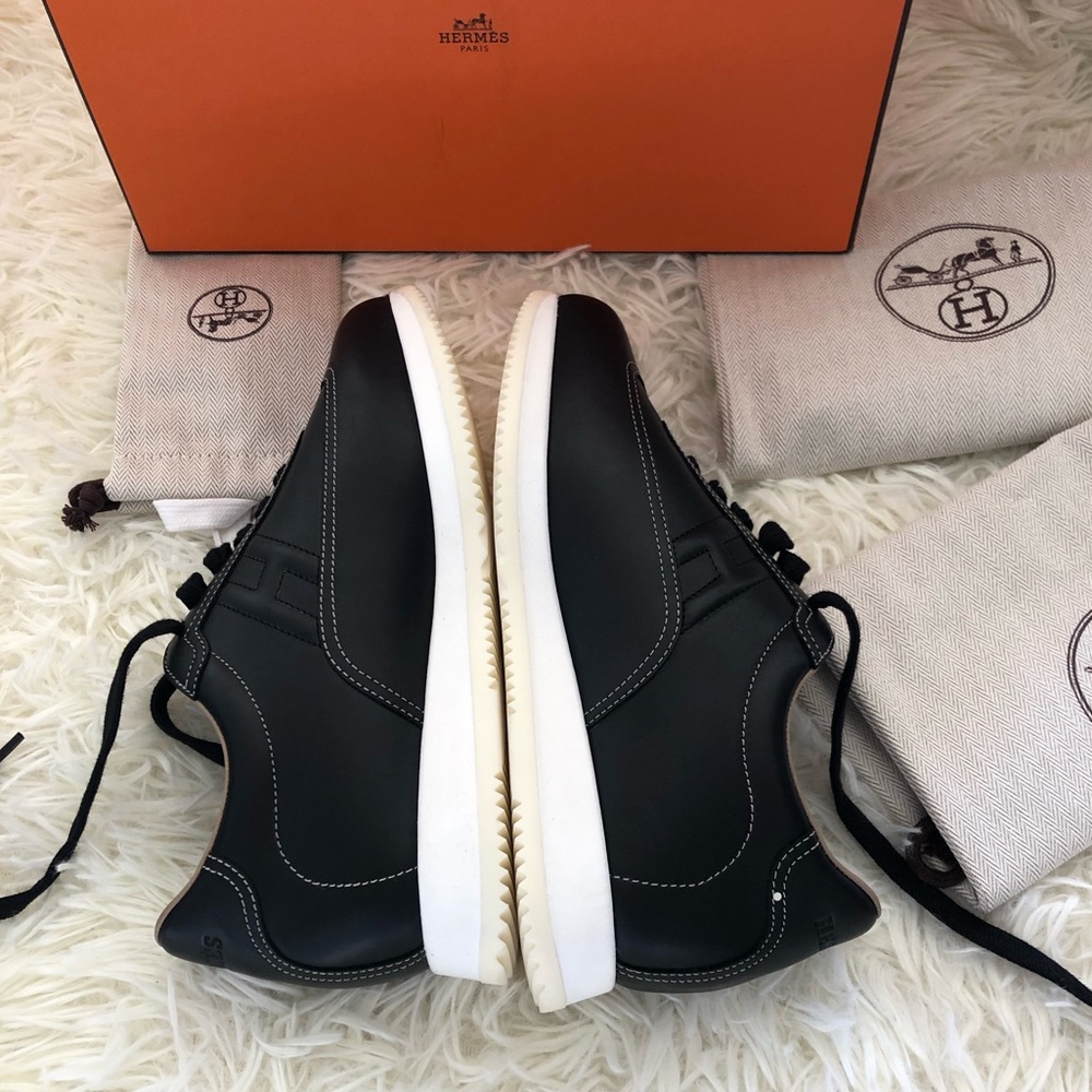 Hermès Sneaker (Free Dior Lip Glow) - Picture 7 of 16